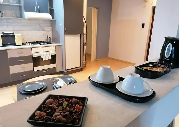 Ariana Apartment By Easybucharest